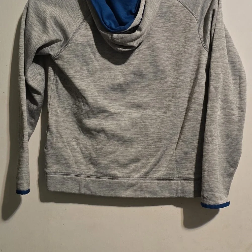 Under Armour Blue and‎ Gray Hoodie Sweatshirt - Picture 6 of 6